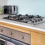 Stylish 1Bed Next To Macquarie Centre & Metro