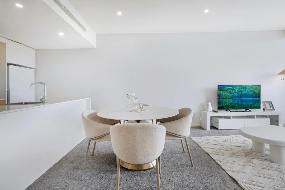 Stylish 1bed Next To Macquarie Centre & Metro Apartment Sydney