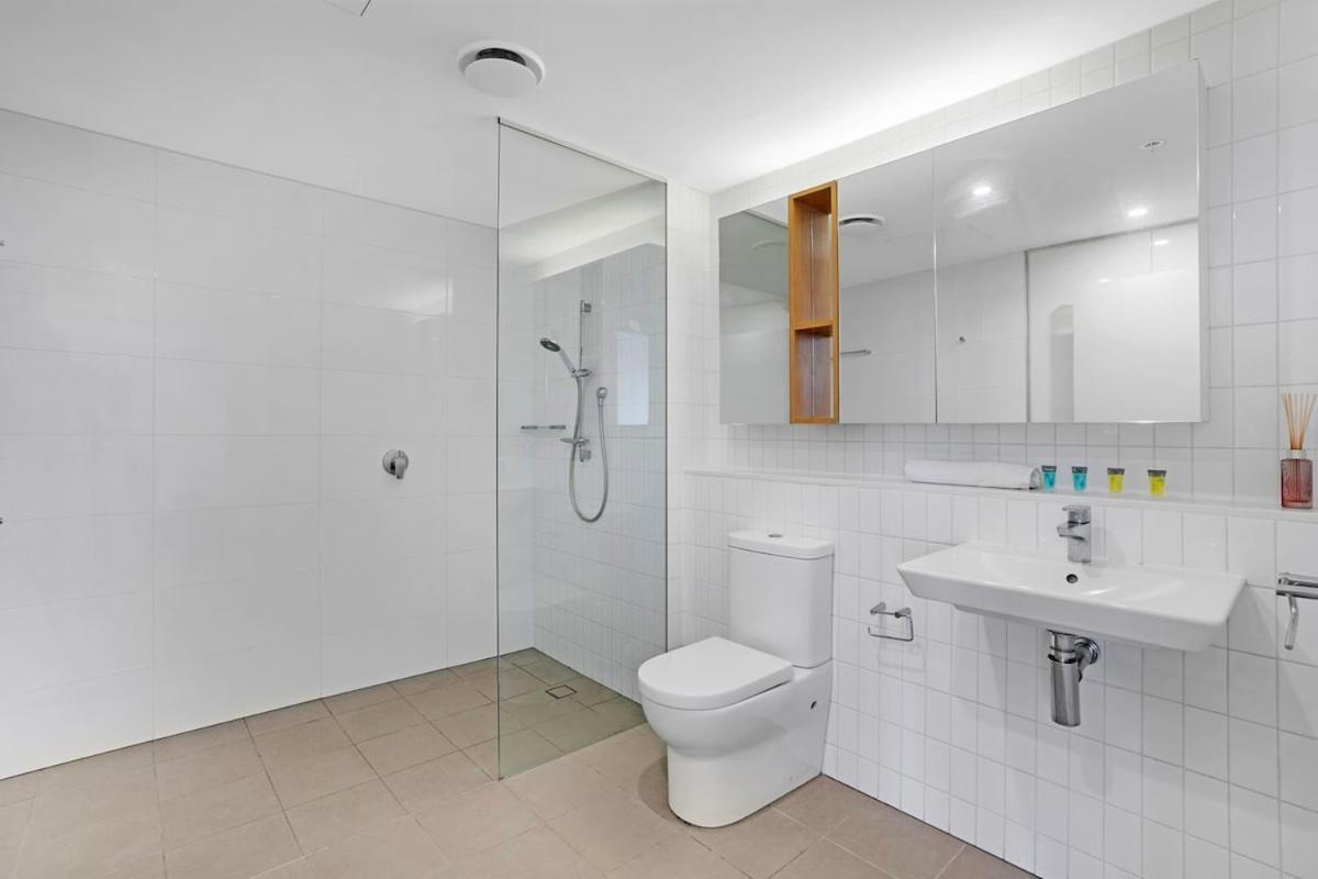 Apartment Stylish 1bed Next To Macquarie Centre & Metro Sydney