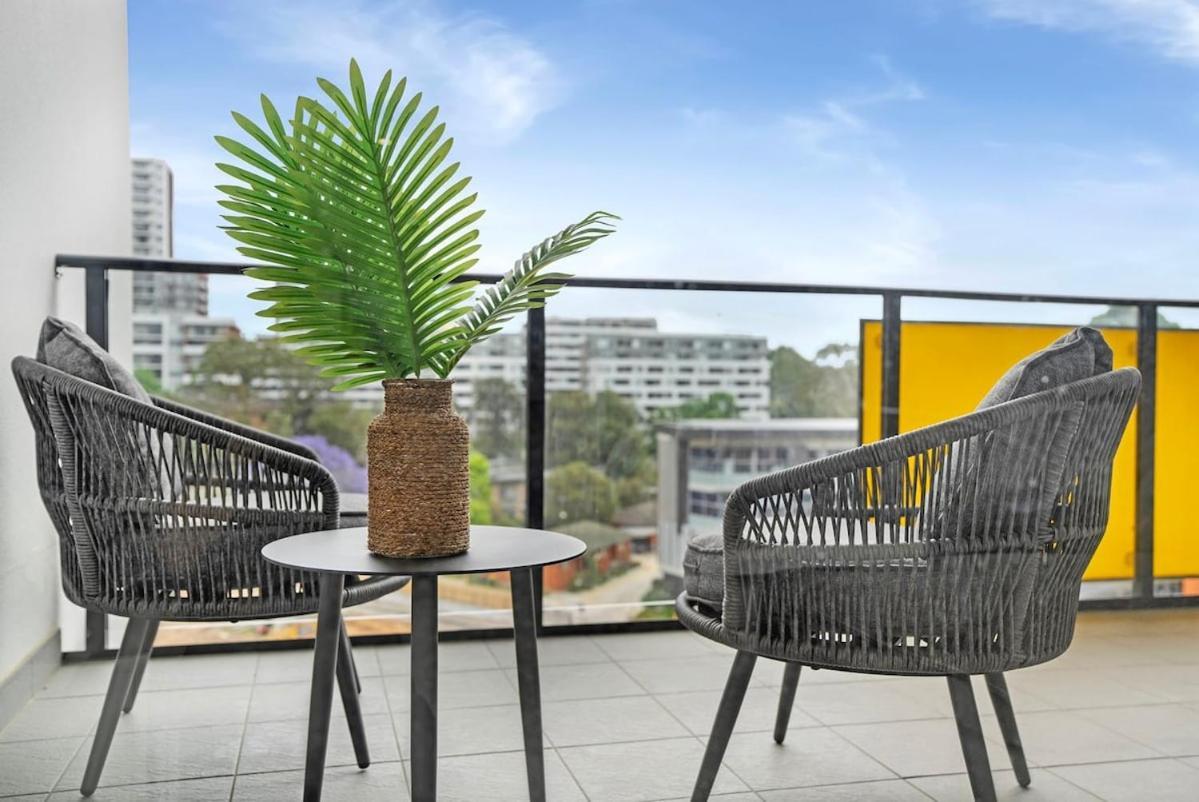 Stylish 1bed Next To Macquarie Centre & Metro